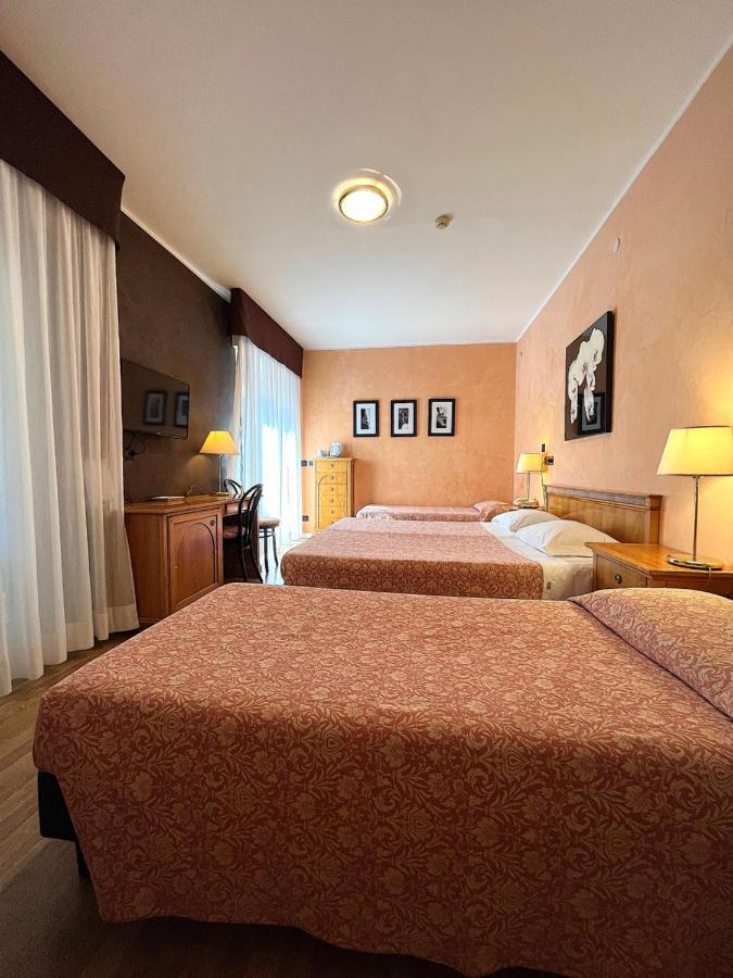 Hotel Regina グラード エクステリア 写真